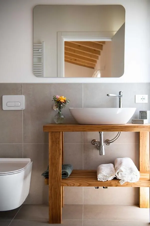 Corte Torchio B&B Roe 0*,  Italia